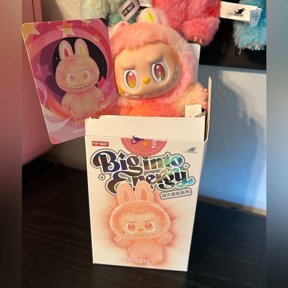 Pop Mart Big Into Energy Vinyl Face Plush Pendant - Loyalty